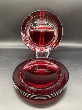Arcoroc Ruby Red Set of 4 Salad Plates Made in France